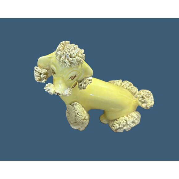Vintage 1950's Yellow Ceramic Poodle Figurine With Gold Collar - - Picture 5 of 9